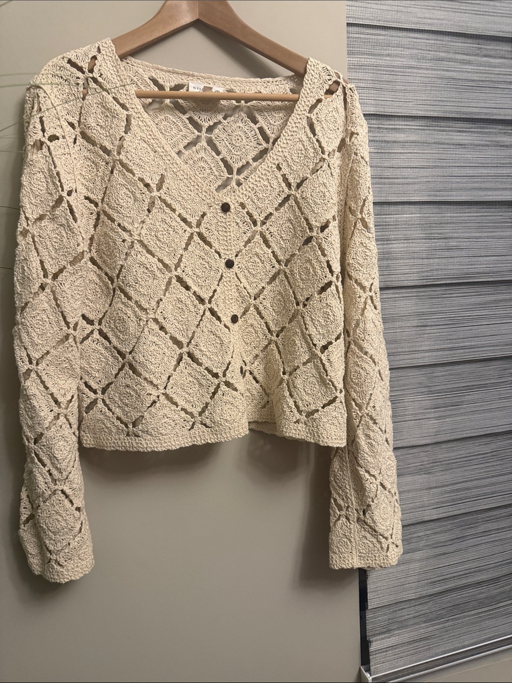 Studio B Cream Open-Knit V-Neck Button Sweater button down size XL cotton cute